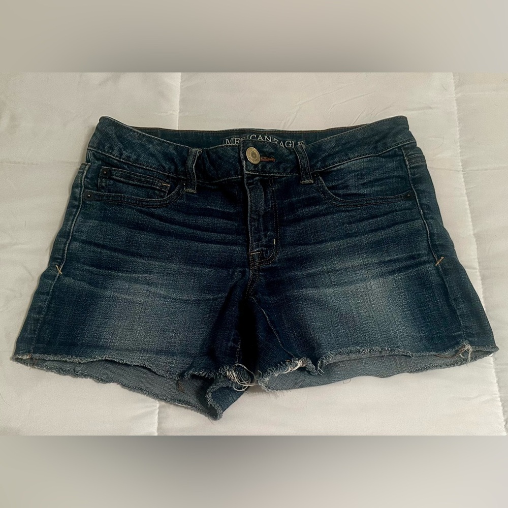 American Eagle Outfitters Super Stretch Jean Shorts Distressed Cut-Off Style